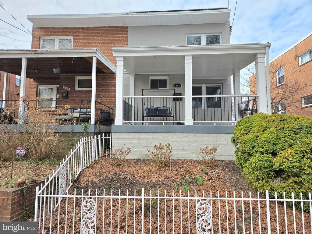 5206 12TH ST NE, Washington, DC 20011