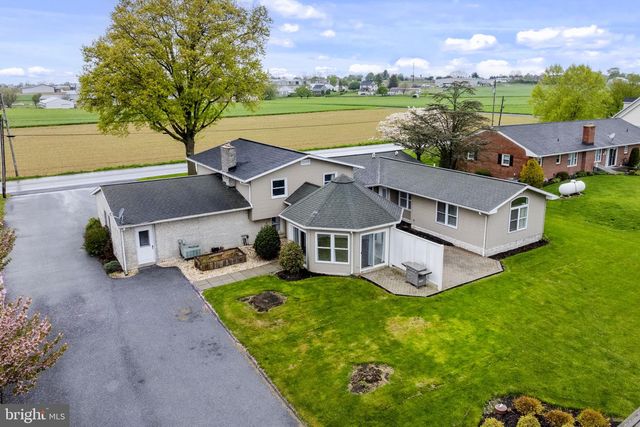 193 S SHIRK RD, New Holland, PA 17557