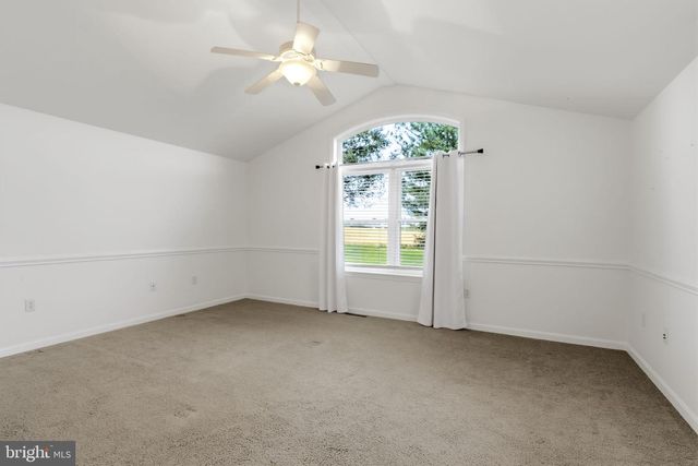 193 S SHIRK RD, New Holland, PA 17557