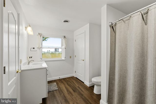 193 S SHIRK RD, New Holland, PA 17557