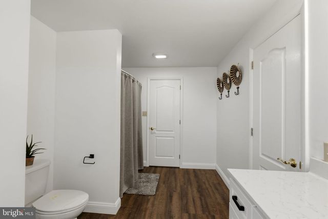 193 S SHIRK RD, New Holland, PA 17557