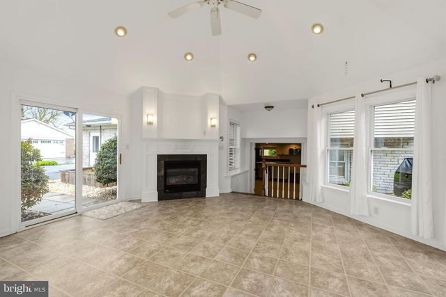 193 S SHIRK RD, New Holland, PA 17557