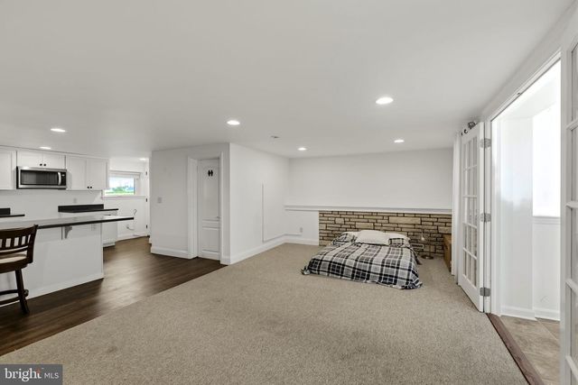 193 S SHIRK RD, New Holland, PA 17557