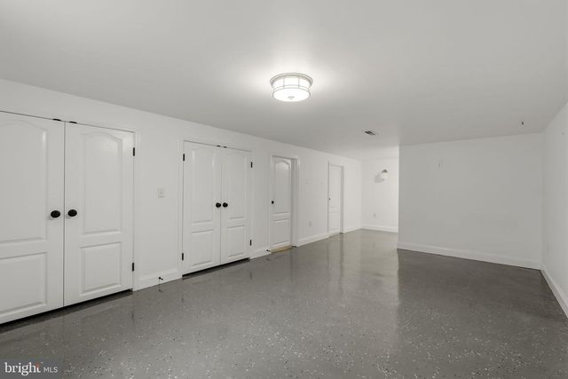 193 S SHIRK RD, New Holland, PA 17557