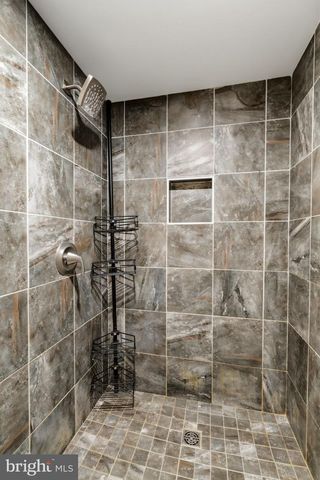 193 S SHIRK RD, New Holland, PA 17557