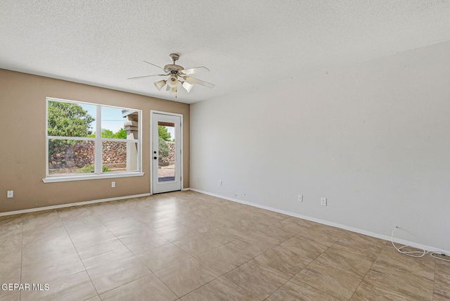 6279 VIALE DEL SOL Avenue, El Paso, TX 79932