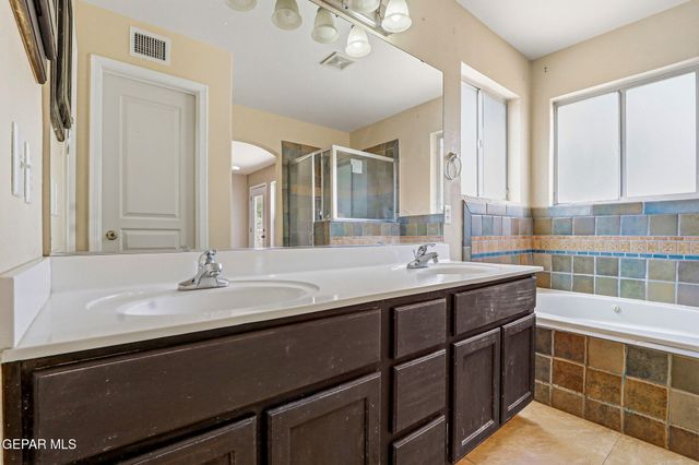 6279 VIALE DEL SOL Avenue, El Paso, TX 79932