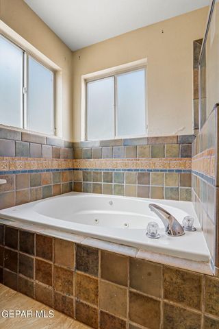 6279 VIALE DEL SOL Avenue, El Paso, TX 79932