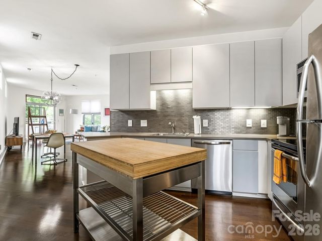 1600 Fulton Avenue 206, Charlotte, NC 28205