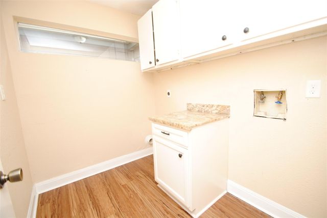 738 Country Place Drive Drive C, Houston, TX 77079