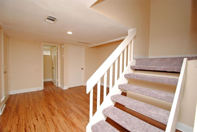 738 Country Place Drive Drive C, Houston, TX 77079