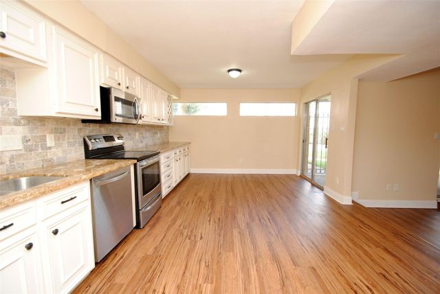 738 Country Place Drive Drive C, Houston, TX 77079