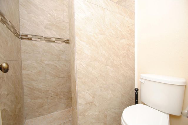 738 Country Place Drive Drive C, Houston, TX 77079