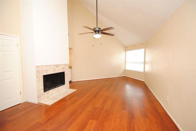 738 Country Place Drive Drive C, Houston, TX 77079