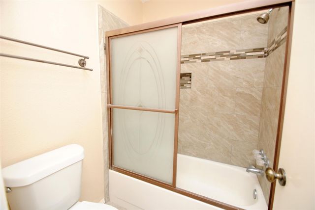 738 Country Place Drive Drive C, Houston, TX 77079