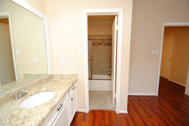 738 Country Place Drive Drive C, Houston, TX 77079