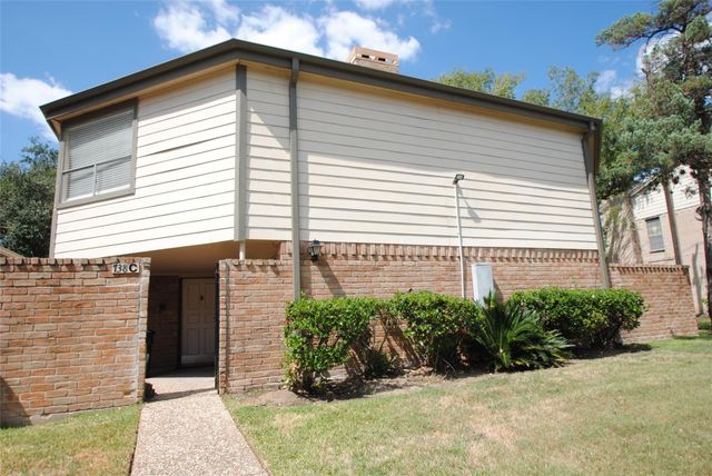 738 Country Place Drive Drive C, Houston, TX 77079