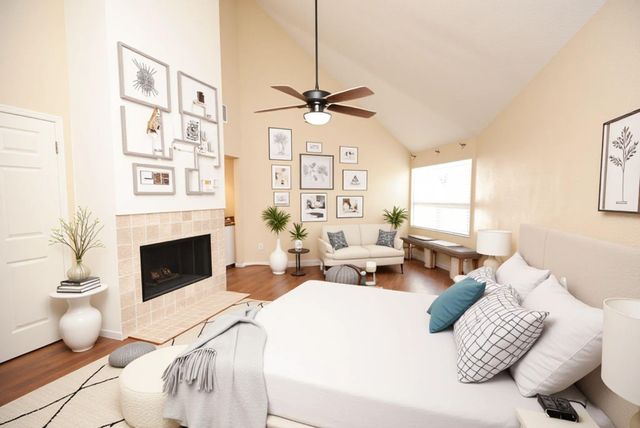 738 Country Place Drive Drive C, Houston, TX 77079