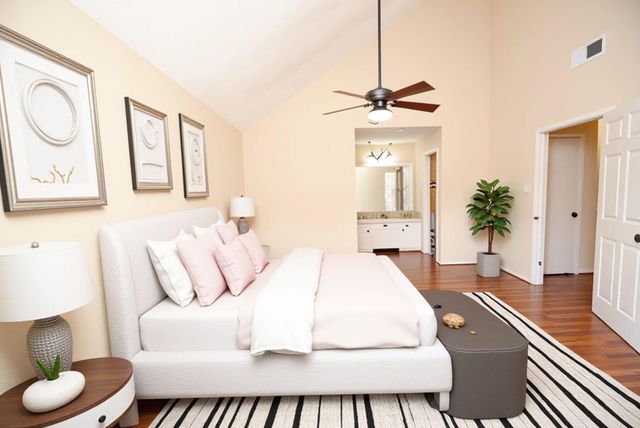 738 Country Place Drive Drive C, Houston, TX 77079