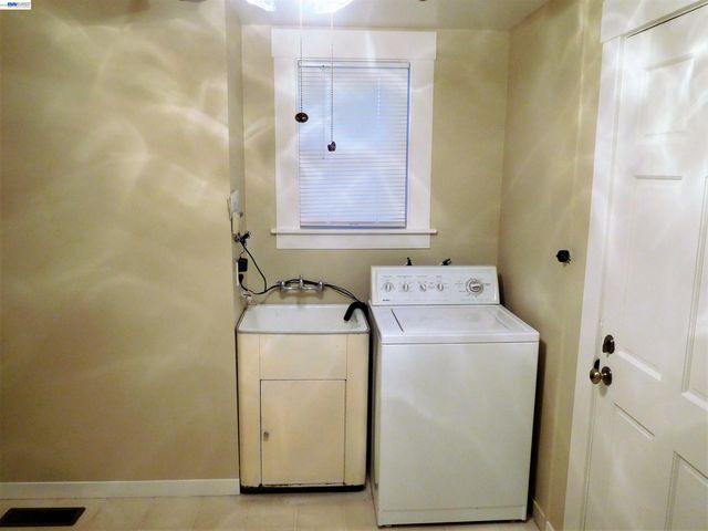 1540 Orchard Ave, San Leandro, CA 94577