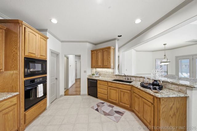 11946 S 90th East Avenue, Bixby, OK 74008