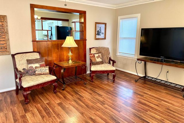 4247 SW 13TH Avenue, Amarillo, TX 79106