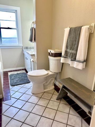 4247 SW 13TH Avenue, Amarillo, TX 79106