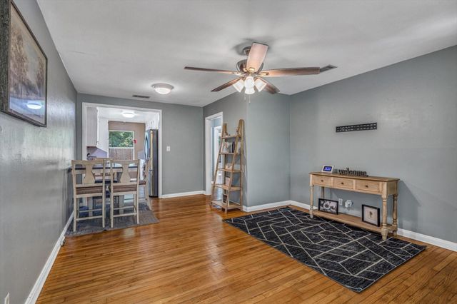 121 5th Street, Brazoria, TX 77422