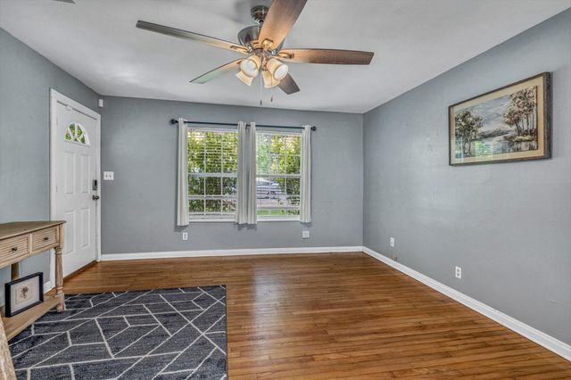 121 5th Street, Brazoria, TX 77422