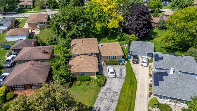 12836 S Apple Lane, Alsip, IL 60803