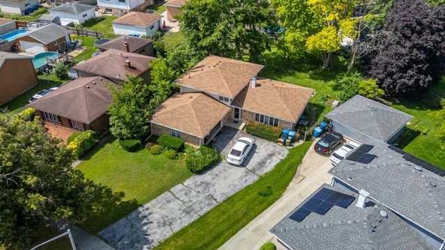12836 S Apple Lane, Alsip, IL 60803