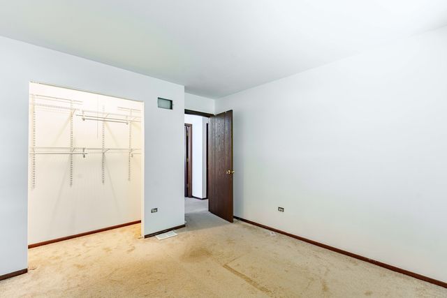 12836 S Apple Lane, Alsip, IL 60803