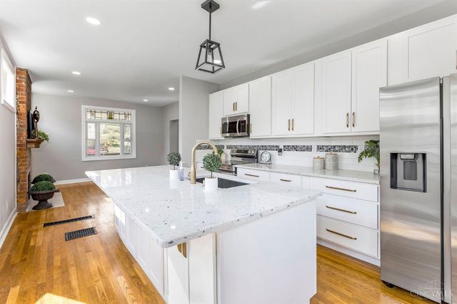 436 Hawthorne Avenue, Cincinnati, OH 45205