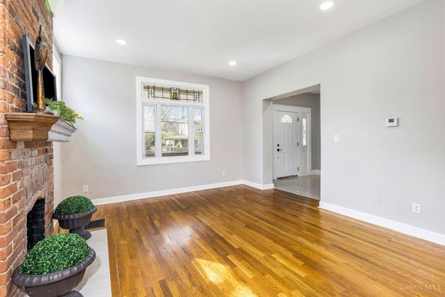 436 Hawthorne Avenue, Cincinnati, OH 45205