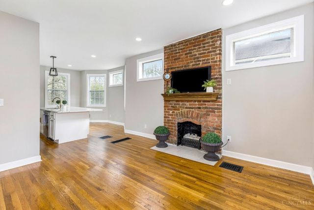 436 Hawthorne Avenue, Cincinnati, OH 45205