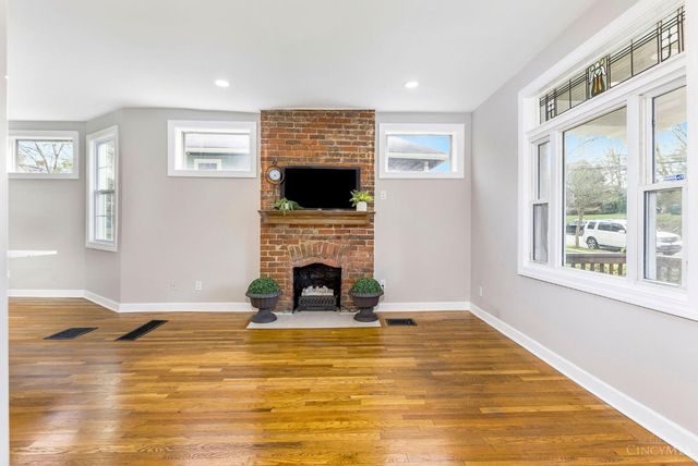 436 Hawthorne Avenue, Cincinnati, OH 45205
