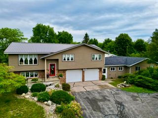 2944 W Woodrow Road, Shelby Twp, MI 49455