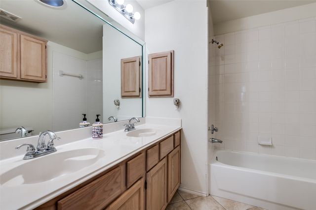 8402 Hartford Drive, Rowlett, TX 75089