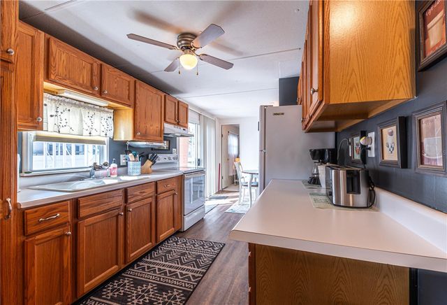 5250 BETMAR DRIVE, Zephyrhills, FL 33542