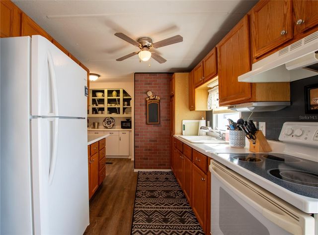 5250 BETMAR DRIVE, Zephyrhills, FL 33542