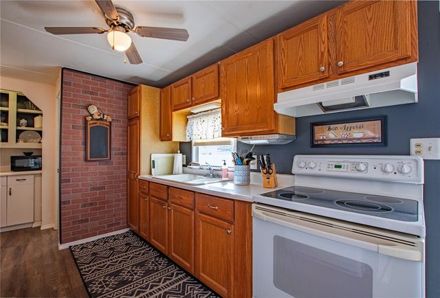 5250 BETMAR DRIVE, Zephyrhills, FL 33542