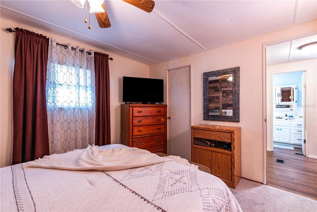 5250 BETMAR DRIVE, Zephyrhills, FL 33542