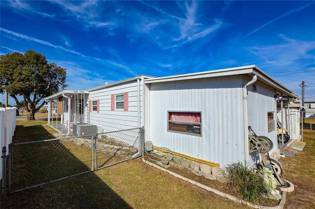 5250 BETMAR DRIVE, Zephyrhills, FL 33542