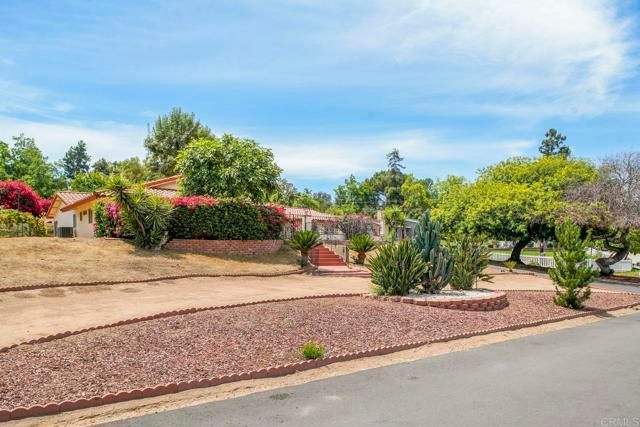 1904 Grove Road, El Cajon, CA 92020