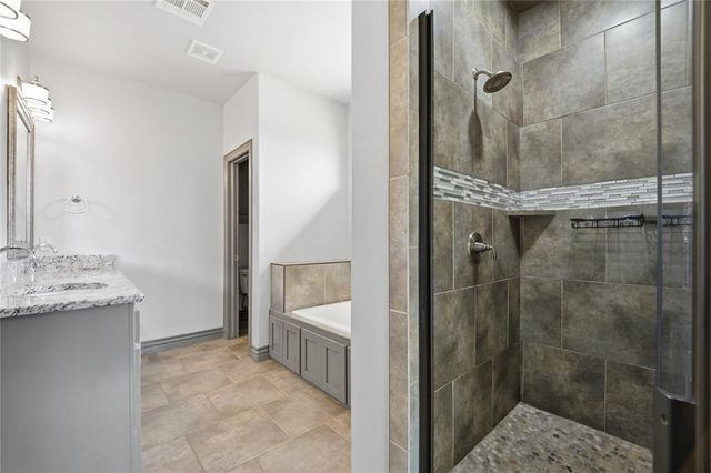 1405 Katelyn Court, Yukon, OK 73099