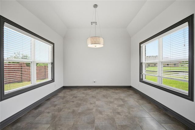 1405 Katelyn Court, Yukon, OK 73099