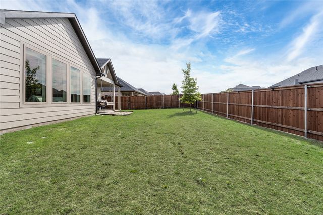 2037 Dovedale Drive, Forney, TX 75126