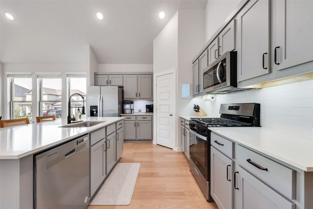 2037 Dovedale Drive, Forney, TX 75126