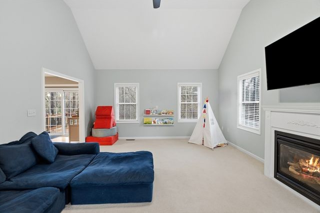 380 Richardson Road, Dracut, MA 01826