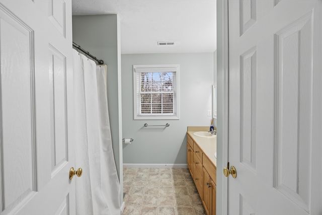 380 Richardson Road, Dracut, MA 01826